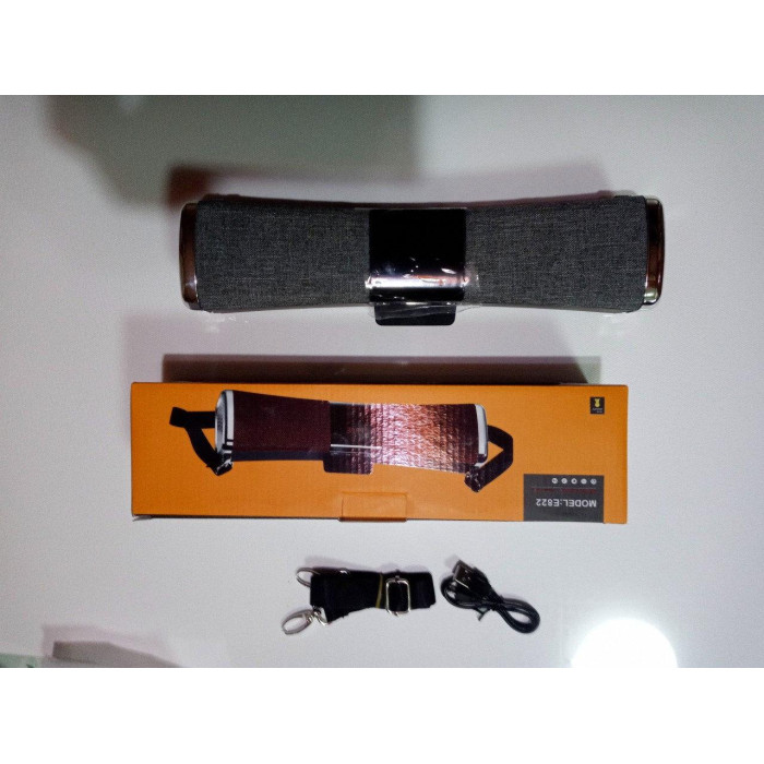 Портативна блютуз-колонка E822