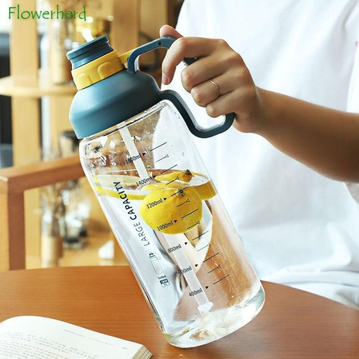 Пляшка пластик із ручкою 2582 1600 мл