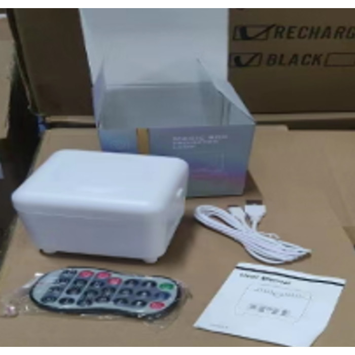 Портативний проєктор MASTER-8