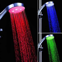 Лейка для душа светодиодная окрашивает поток в 3 цвета Shower head  AND XL-903