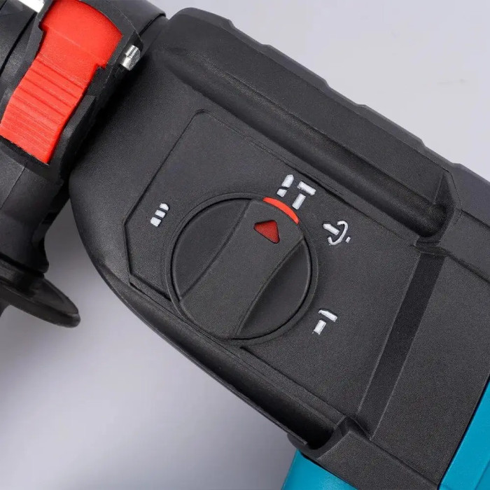 Дриль-перфоратор із двома акумуляторами в кейсі