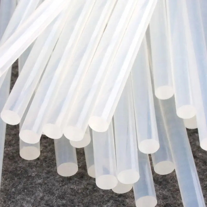 Клей силіконовий у стрижнях "B" 0.7*30