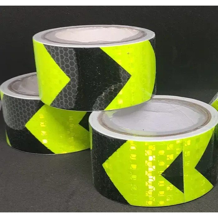 Самоклейна світловідбивна стрічка для маркування rt-51