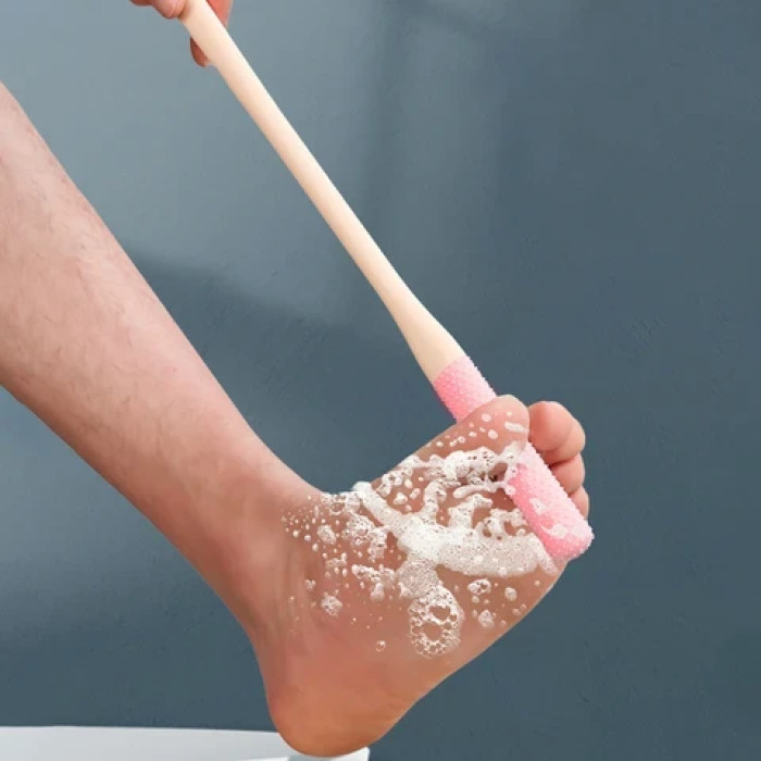 Багатофункціональна щітка для миття ніг між пальців Foot washing brush AND 035