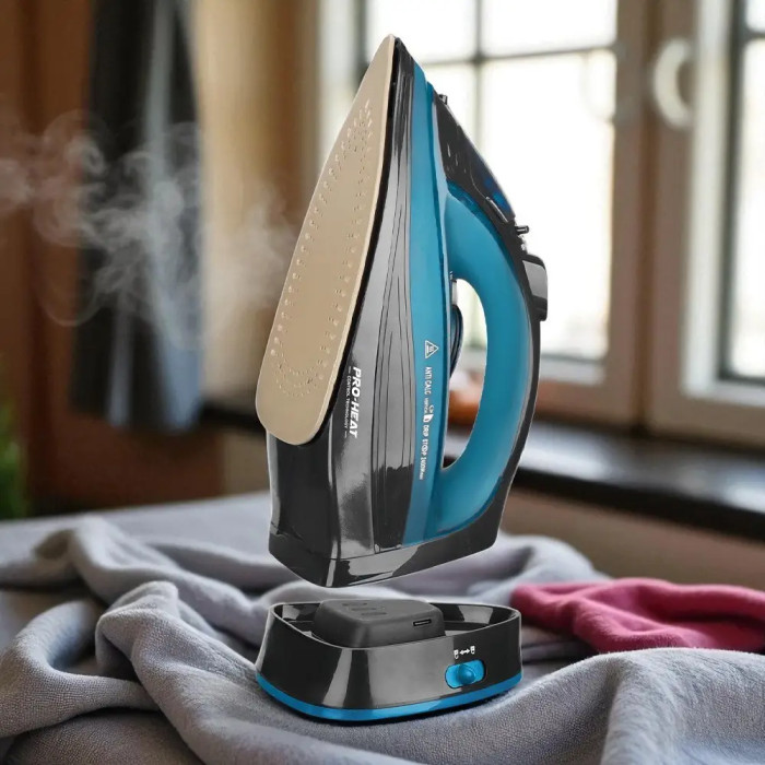 Праска Domotec MS-1210B 2200 Вт