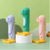 Настільна лампа з тримачем для мобільного телефона