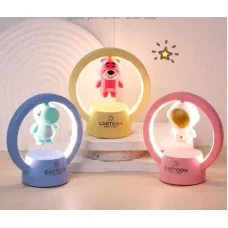 Нічник/світильник космонавт на магніті