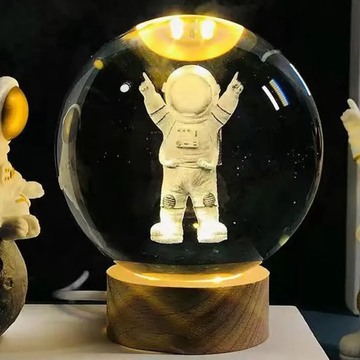 Декоративний 3D-нічник Шар 6 см «Астронавт» теплий LED